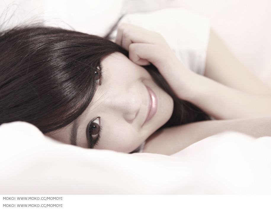 国民校花华伊沫集清纯性感于一身