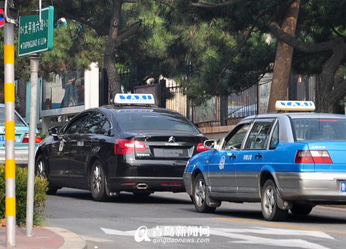 青岛礼宾出租车开始上路裸奔不挂牌引争议