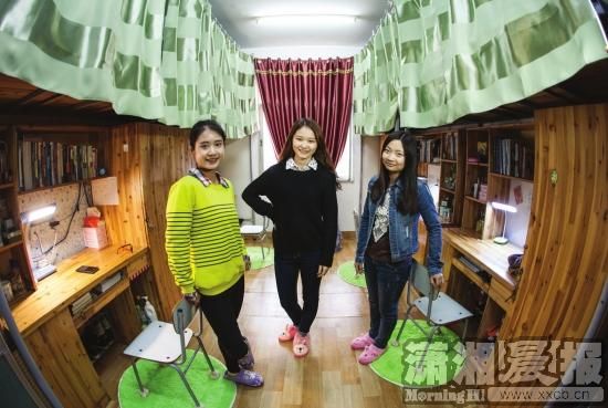 湖南一高校女生花1200元为寝室换装(图)