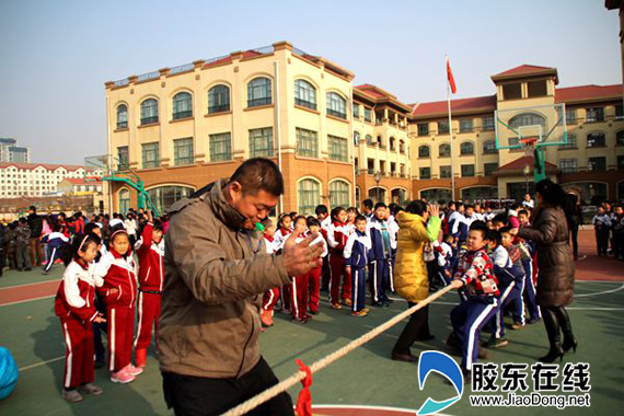 牟平區寧海中心小學迎新年大聯歡(組圖) 牟平 煙臺新聞網 膠東在線