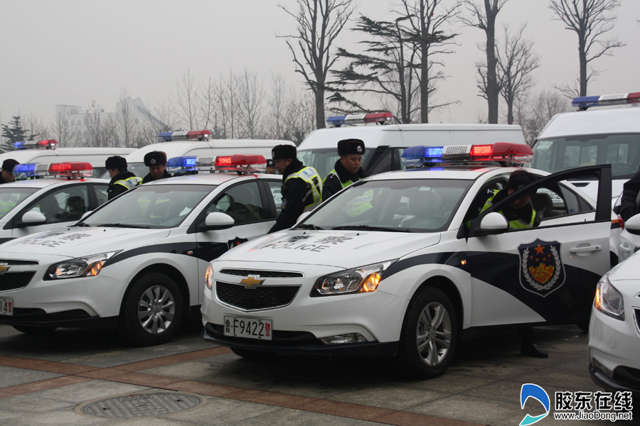烟台交警新置19辆执勤执法用车配备到基层大队