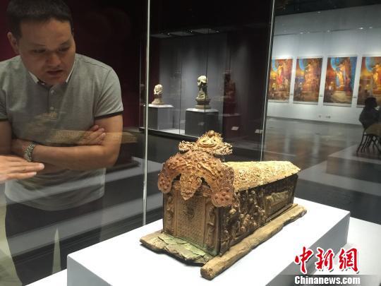 兖州兴隆塔地宫舍利石函,舍利瓶等文物首展