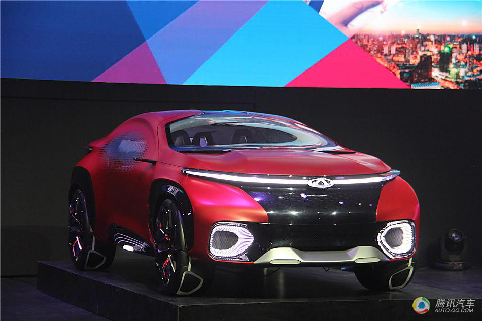 一眼窥10年 奇瑞fv2030造鸥翼门炫车