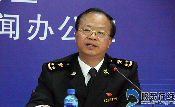 青岛海关副关长孔令鸿新闻发布会现场