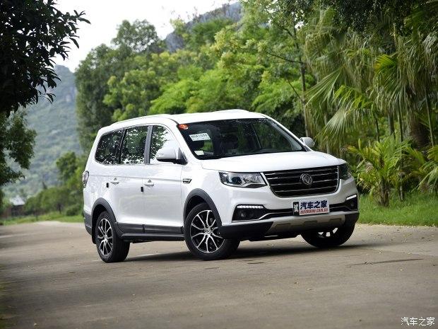 89万元(暂无现金优惠)   风行sx61.6l手动豪华型是1.