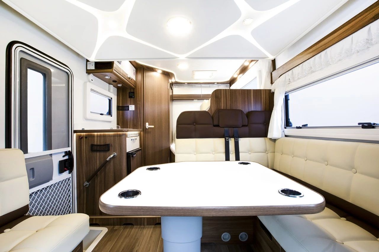 格林卡诺328b款自行式房车隆重上市