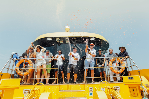 芝罘湾新干线游艇party