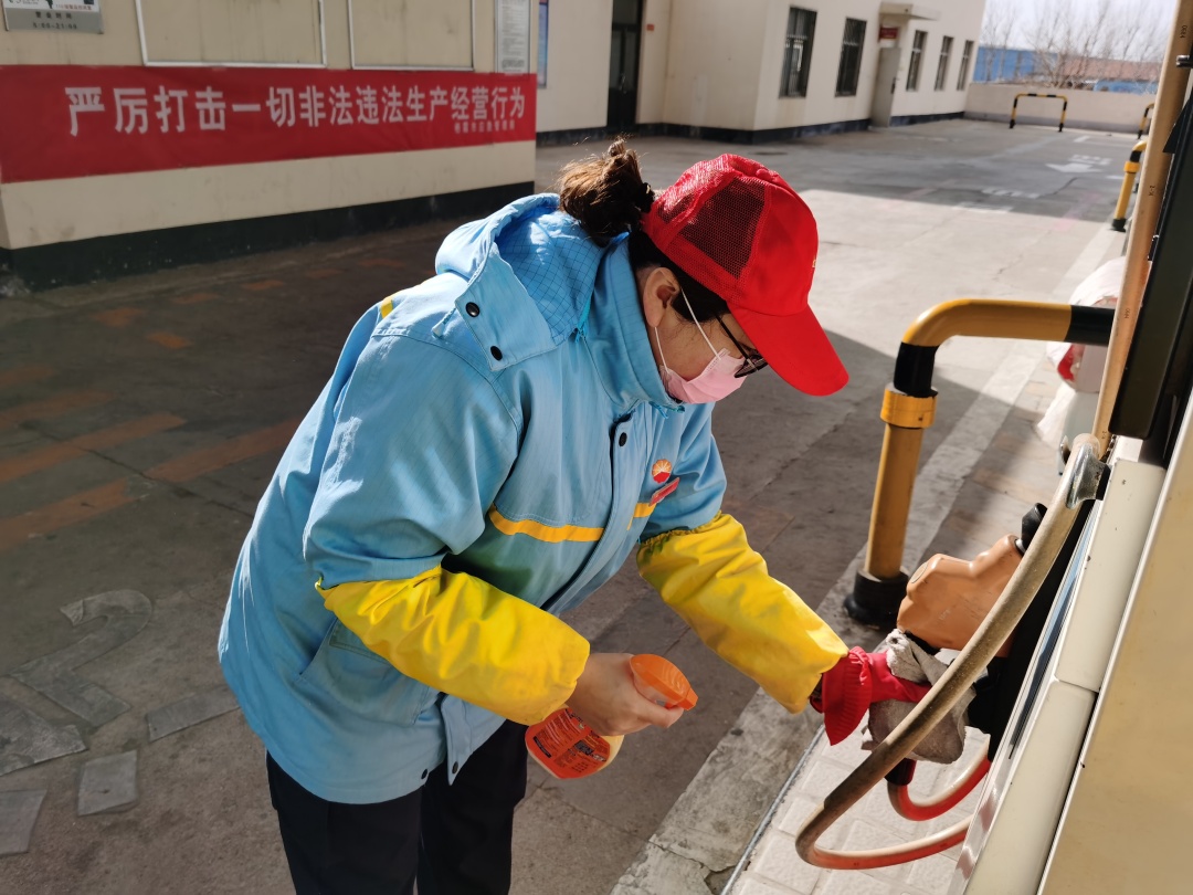 战疫进行时烟台中石油员工的坚守故事