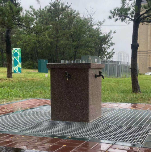 海边设立的洗脚池