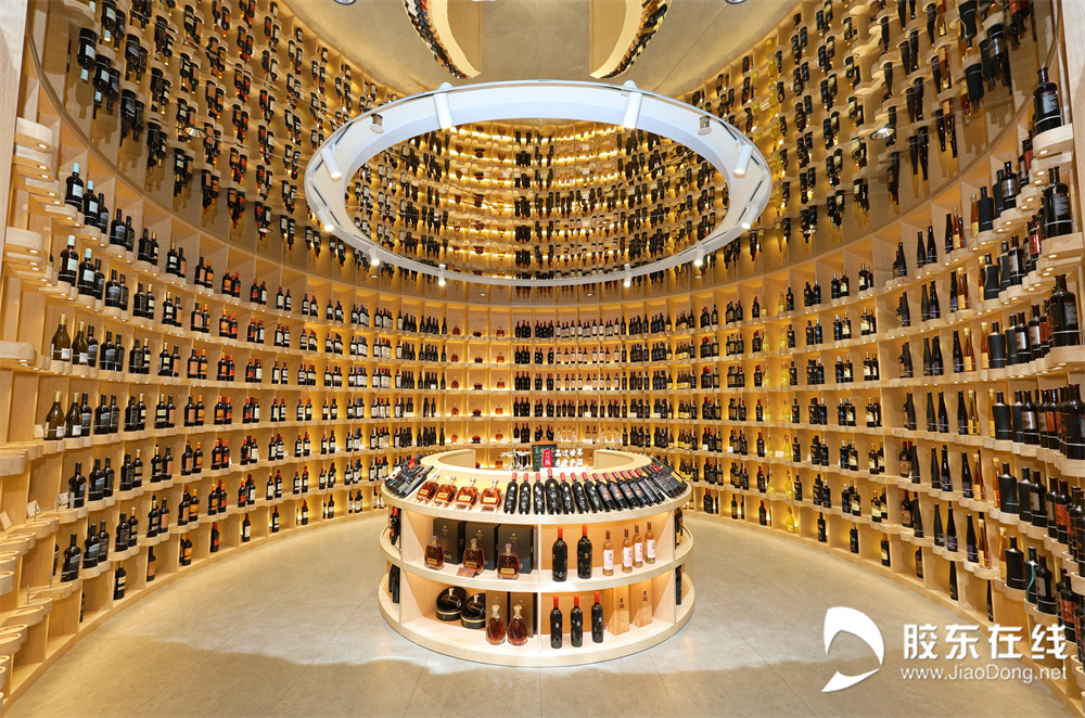 醇香烟台·微醺世界｜开启葡酒时光之旅！烟台葡萄酒产区媒体采风团走进张裕酒文化博物馆 科教文体 烟台新闻网 胶东在线 国家批准的重点新闻网站