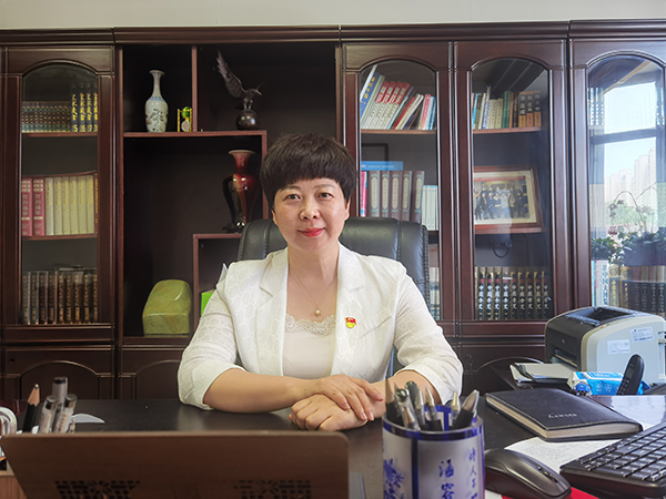 展现巾帼“她力量”——烟台莱阳联通公司总经理李娜喜获“烟台市十佳女职工建功立业标兵”