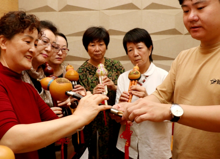 烟台春季公益艺术培训启动 上班族福利“艺术夜校”来啦！