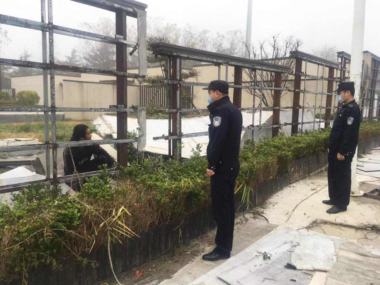 烟台黄渤海新区古现街道：围挡整治多措并举 城市环境焕然一新
