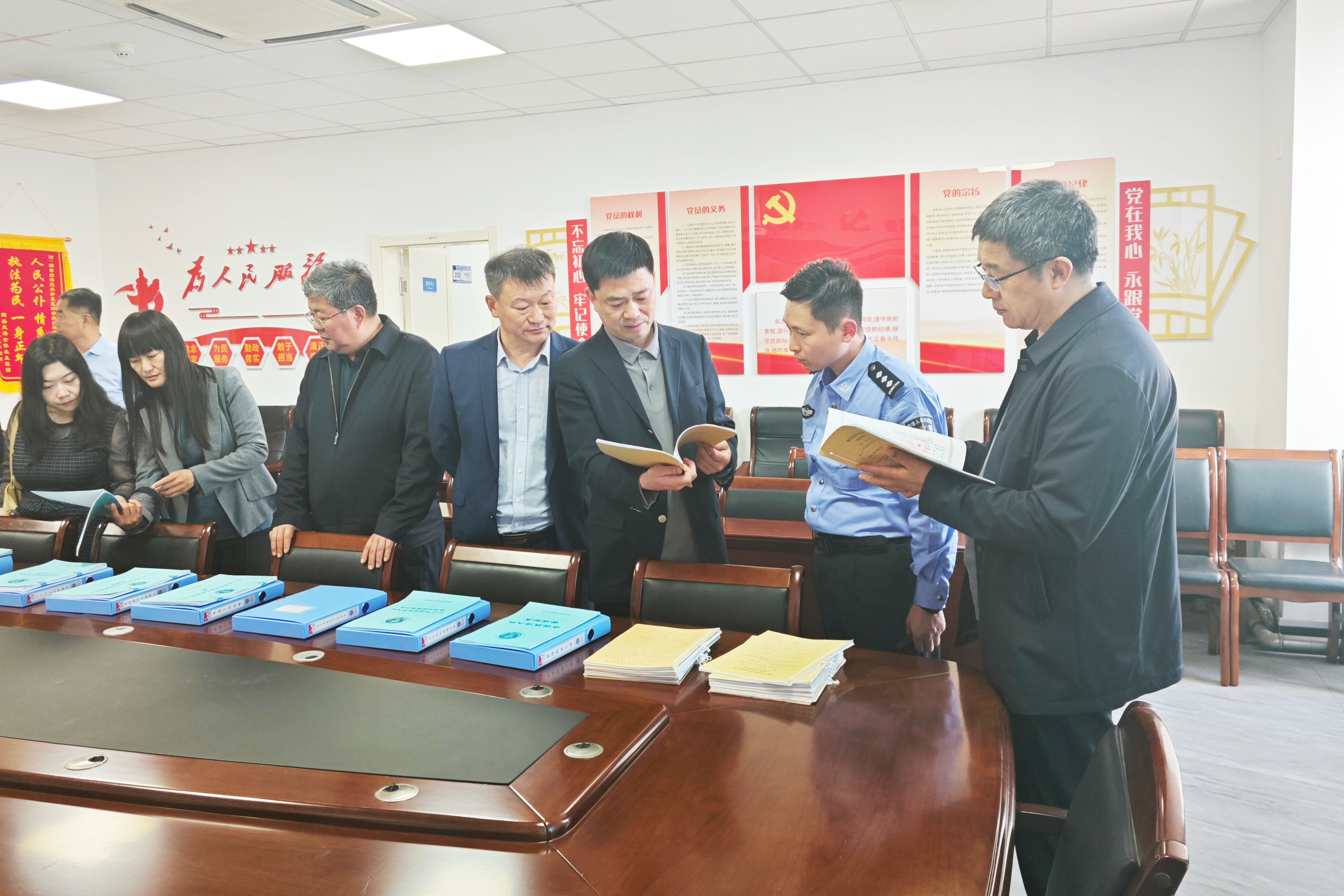 住建部城市管理监督局一行到烟台黄渤海新区综合行政执法局古现执法大队调研