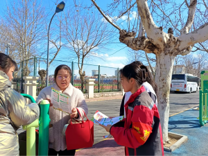 共筑绿色防火墙：开发区一中开展森林防火教育实践活动