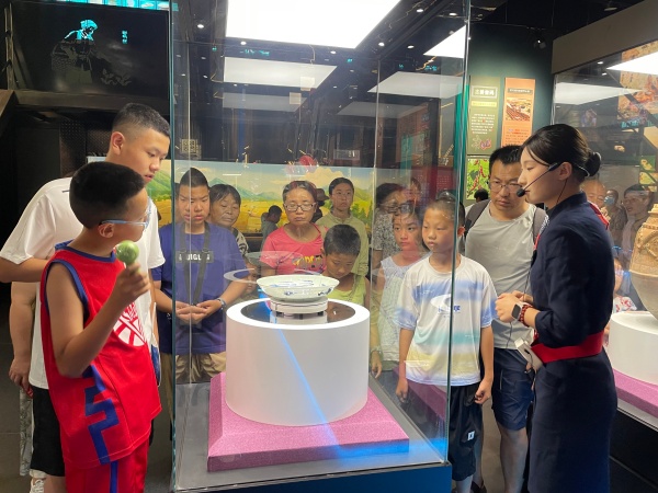 烟台高新区马山街道海兴社区开展暑期青少年 科普研学系列实践活动 高新区 烟台新闻网 胶东在线 国家批准的重点新闻网站